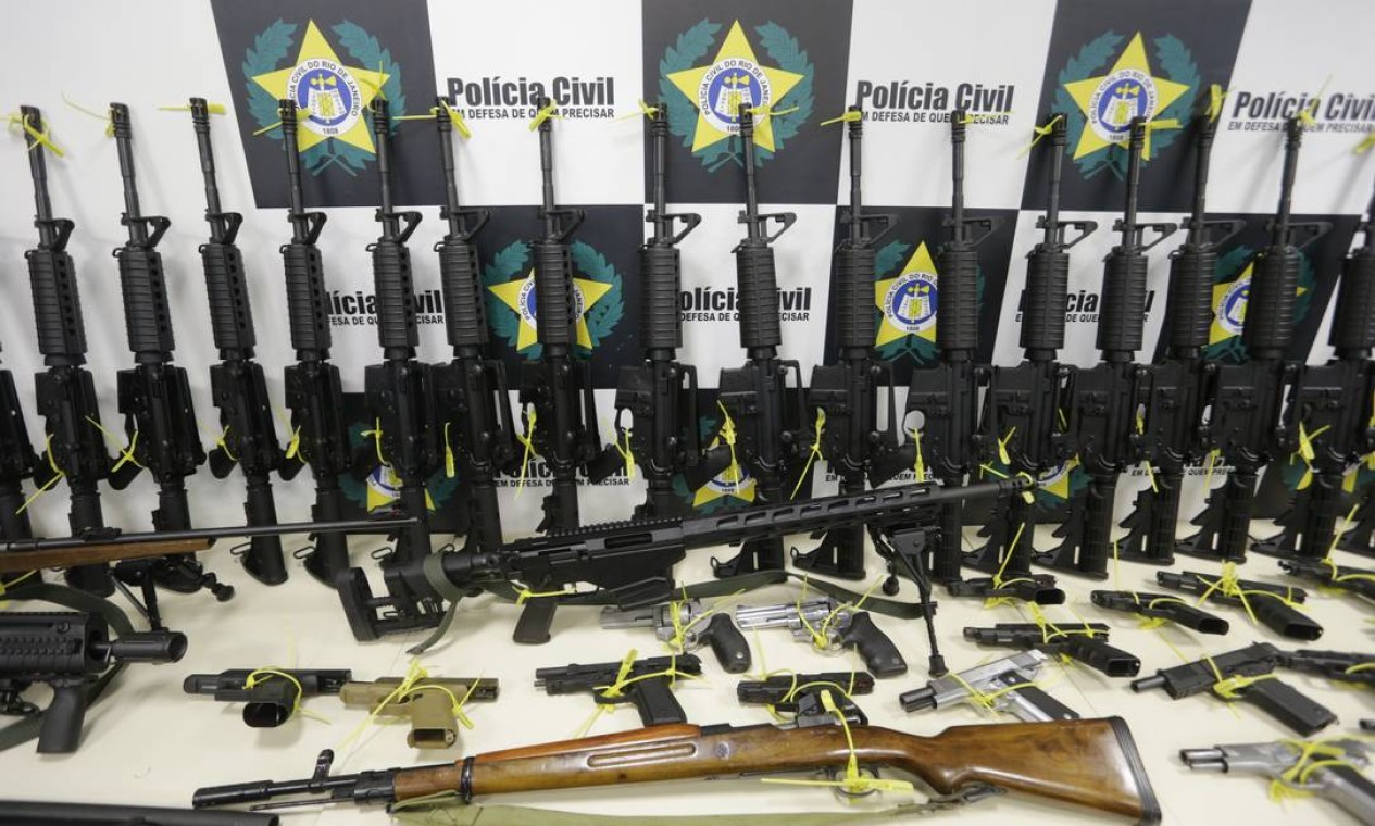 Registro de novas armas de fogo no país bate recorde e cresce mais de 300%  - Jornal O Globo
