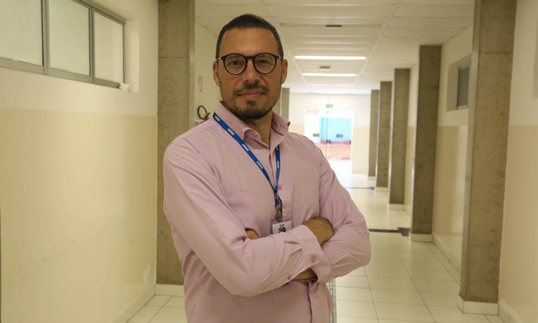 O infectologista Julio Croda se tornou uma das maiores referências em Covid-19 no Brasil Foto: DAVID MAJELLA / Agência O Globo