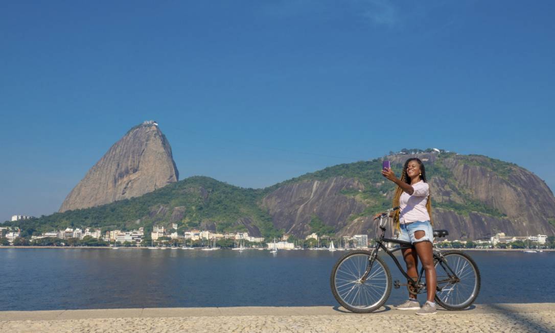 O Rio de Janeiro tem uma série de passeios combinados que são perfeitos para se aproveitar o verão perto ou longe da praia. Foto: luoman / Getty Images