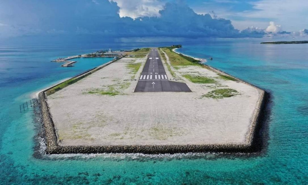 O Aeroporto de Madivaru, no atol de Lhaviyani, nas Maldivas, foi inaugurado em fevereiro Foto: Reprodução