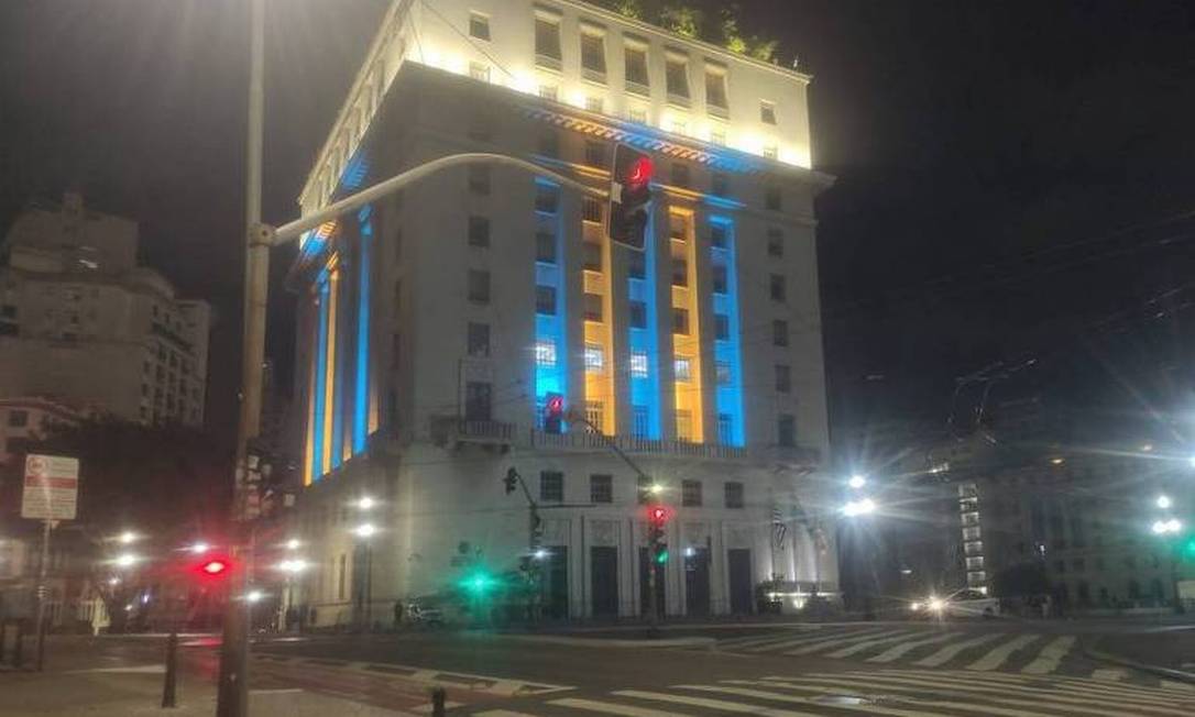 Prefeitura de São Paulo ilumina símbolos da cidade com as cores da Ucrânia Foto: Secom/PMSP