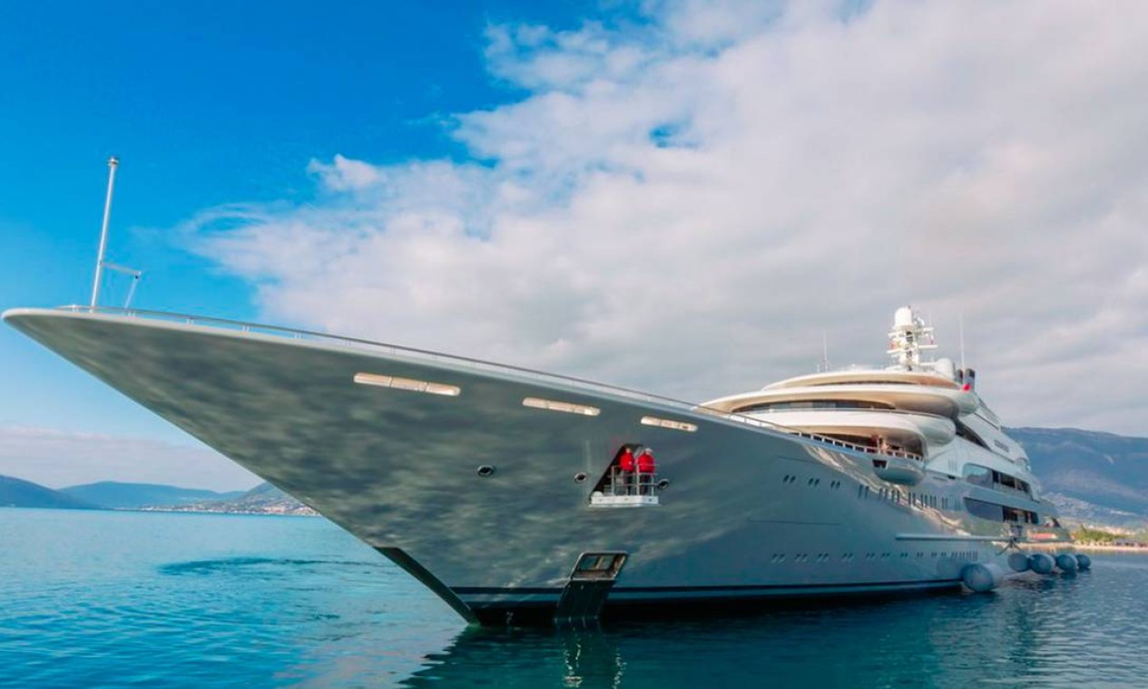 Com 140m de comprimento, o Ocean Victory ela era na época de sua construção um dos 10 maiores iates do mundo Foto: Reprodução
