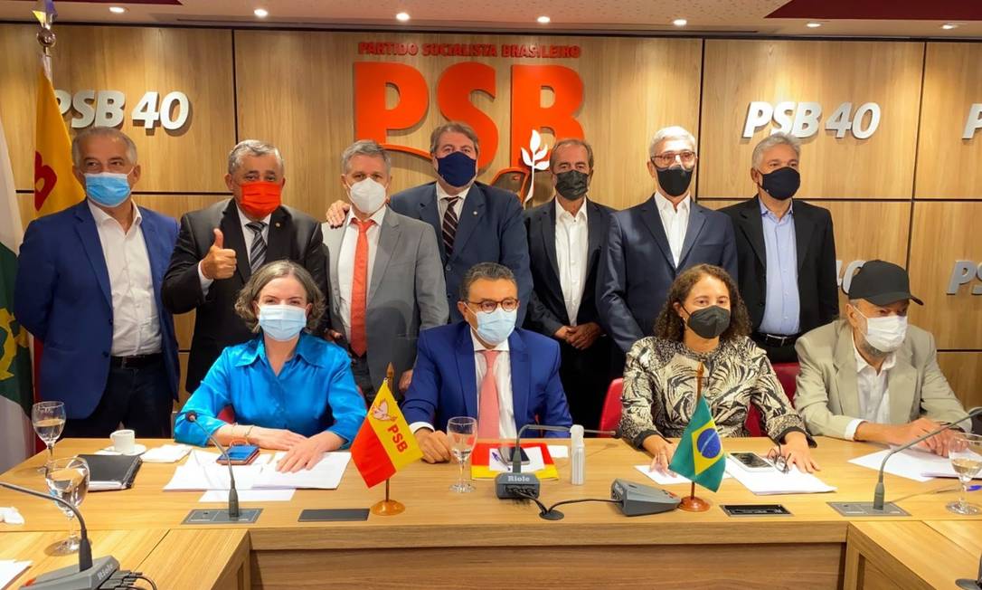 Reunião entre dirigentes partidários de PT, PSB, PCdoB e PV Foto: Divulgação