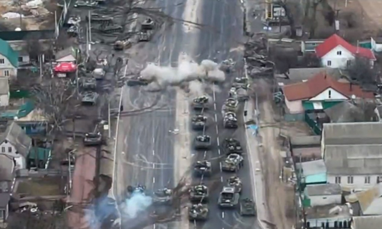 Guerra Na Ucrânia: Vídeo Mostra Batalha Entre Tanques Que Teria Matado ...