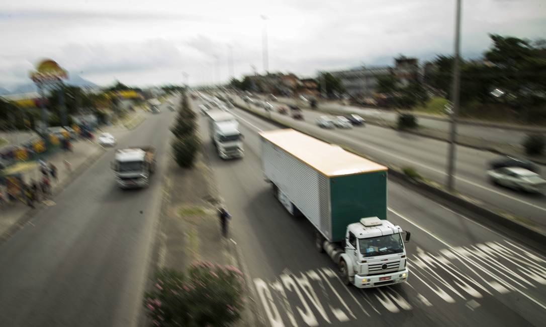 Roubo de carga no Rio trouxe prejuízo de quase R$ 400 milhões para o estado em 2021 (Arquivo) Foto: Guito Moreto / Agência O Globo