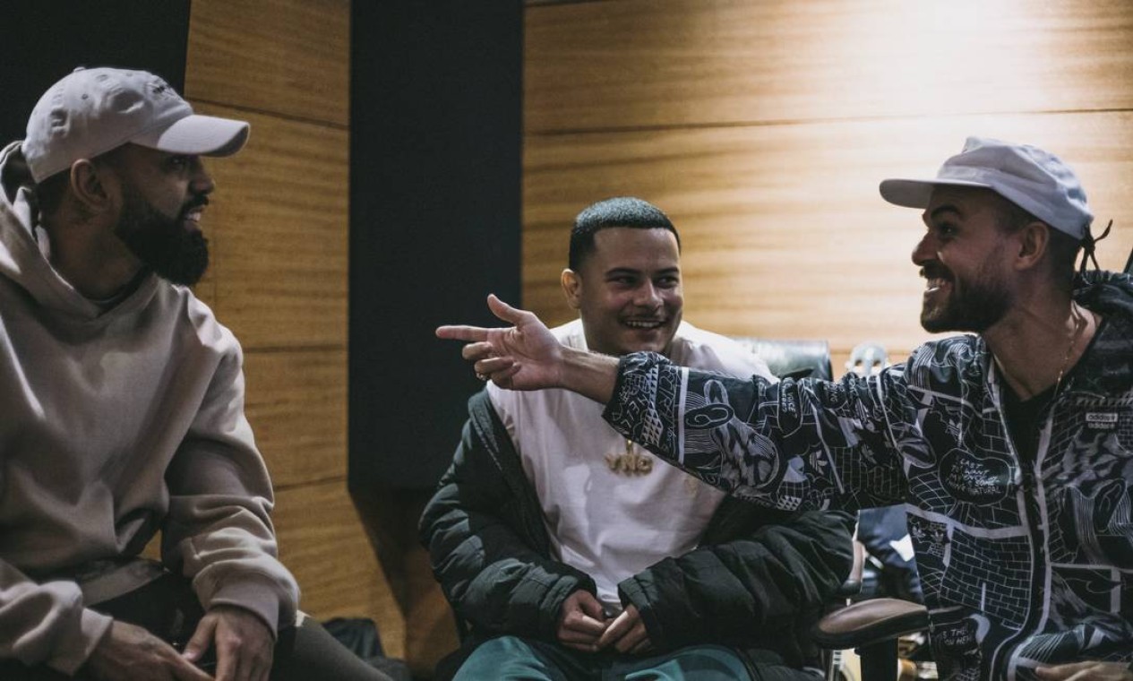 Gabigol adotou, em 2021, o codinome artístico Lil Gabi e se lançou como rapper: ele gravou a primeira música com o Mc Choji e o produtor Papatinho, seu padrinho musical Foto: Pedro Martins / Divulgação