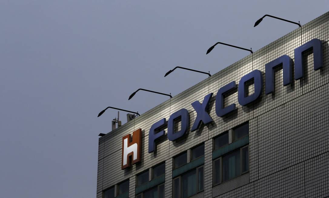 Logo da Foxconn em sua sede em Taipei, em Taiwan Foto: Tyrone Siu / Reuters