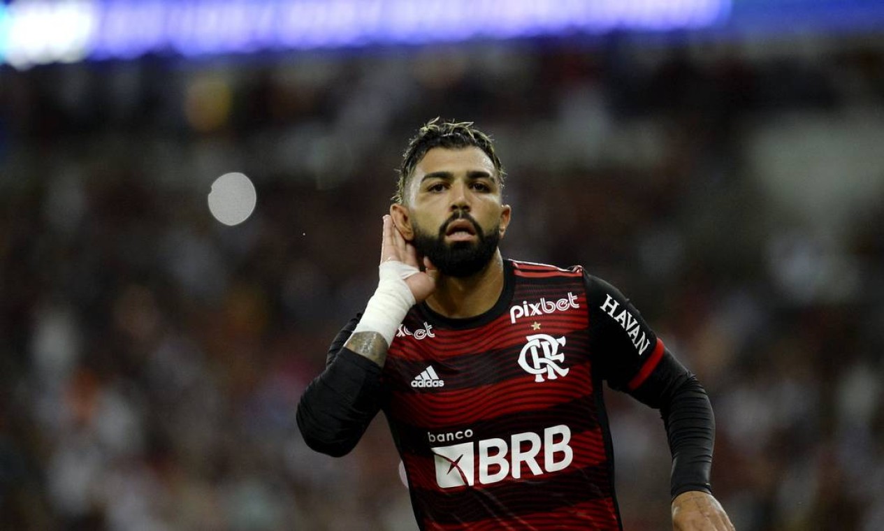 Atacante do Flamengo manda recado para a torcida após jogo de ida