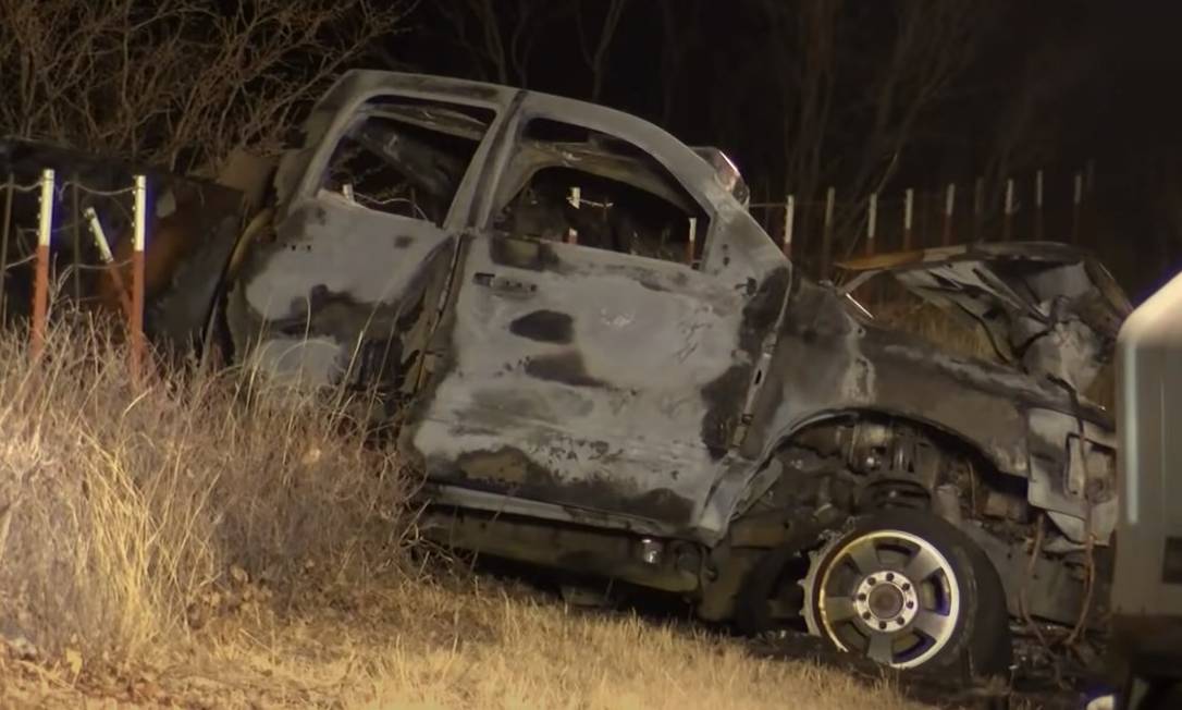 Acidente com caminhonete no Texas: motorista tinha 13 anos Foto: Reprodução de TV