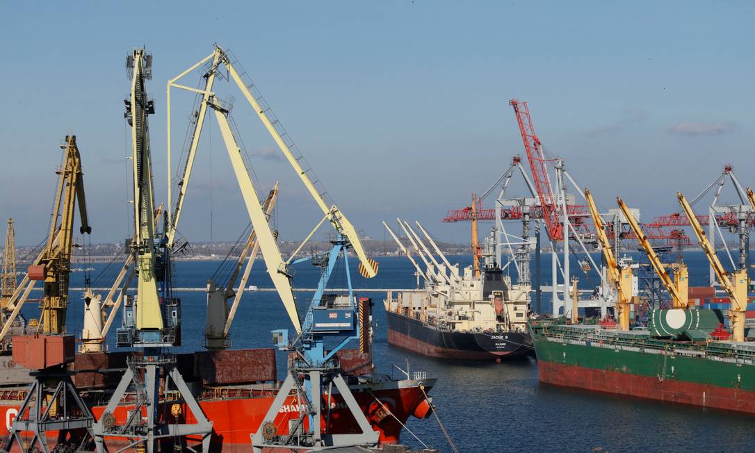 Porto de Odessa, às margens do Mar Negro: localização estratégica Foto: Valentyn Ogirenko / REUTERS/04-11-2022
