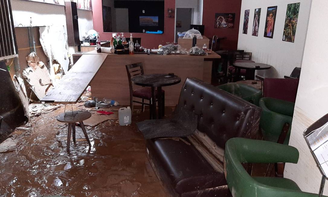 A cafeteria Inverno D'Itália, em Petrópolis, foi devastada pela chuva um dia após reabrir Foto: Arquivo pessoal