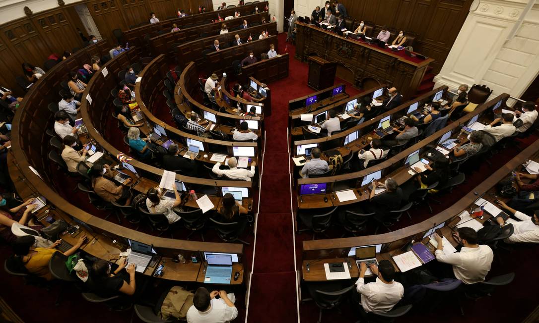 Plenário da Assembleia Constituinte do Chile Foto: IVAN ALVARADO / REUTERS