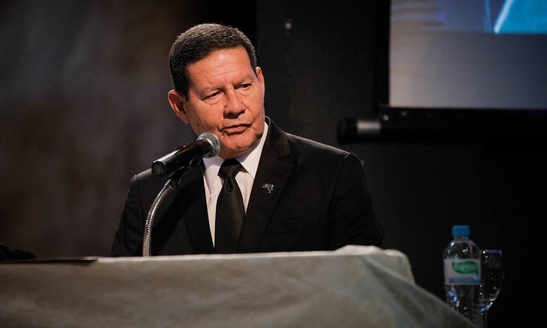 O vice-presidente Hamilton Mourão discursa em evento em Bagé Foto: Bruno Batista/Vice-Presidência/19-03-2022
