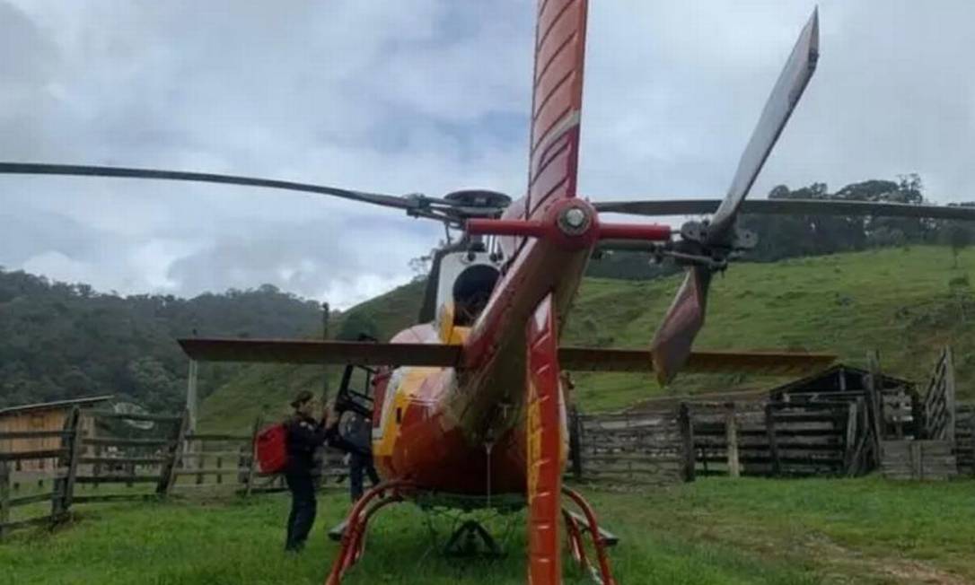 O idoso foi socorrido de helicóptero após ser atacado por uma vaca Foto: Divulgação