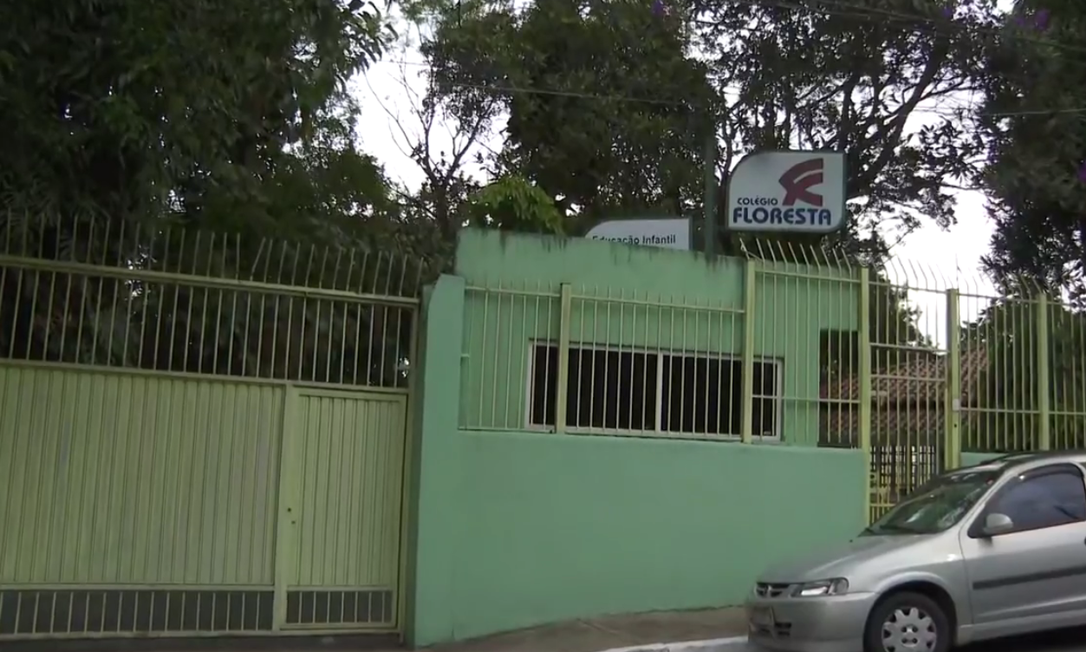 Colégio Floresta, onde um aluno de 13 anos atacou a colega com uma faca Foto: TV Globo/Reprodução