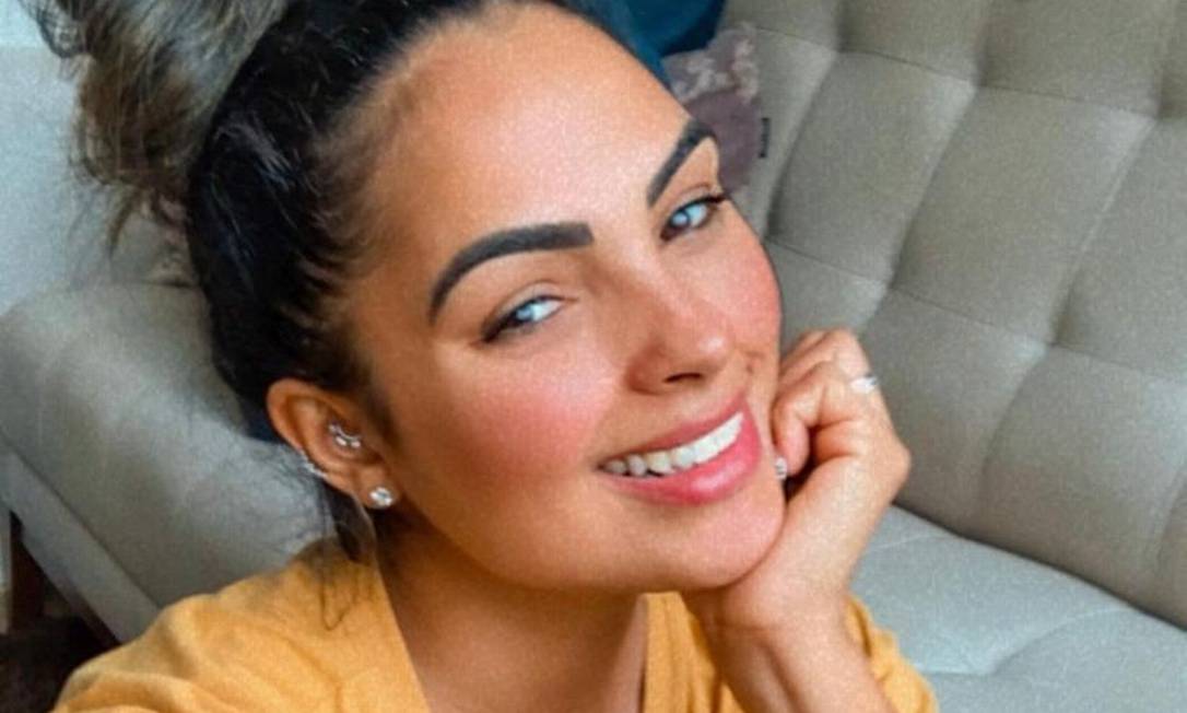 Saiba quem é a influenciadora que assumiu trisal com advogada e empresário, em Tocantins; veja fotos