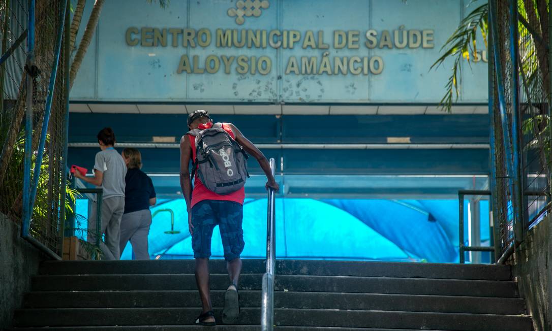 CMS Aloysio Amâncio Da Silva, em Santa Cruz, uma das unidades com maior número de fechamentos. Foto: Brenno Carvalho / Agência O Globo