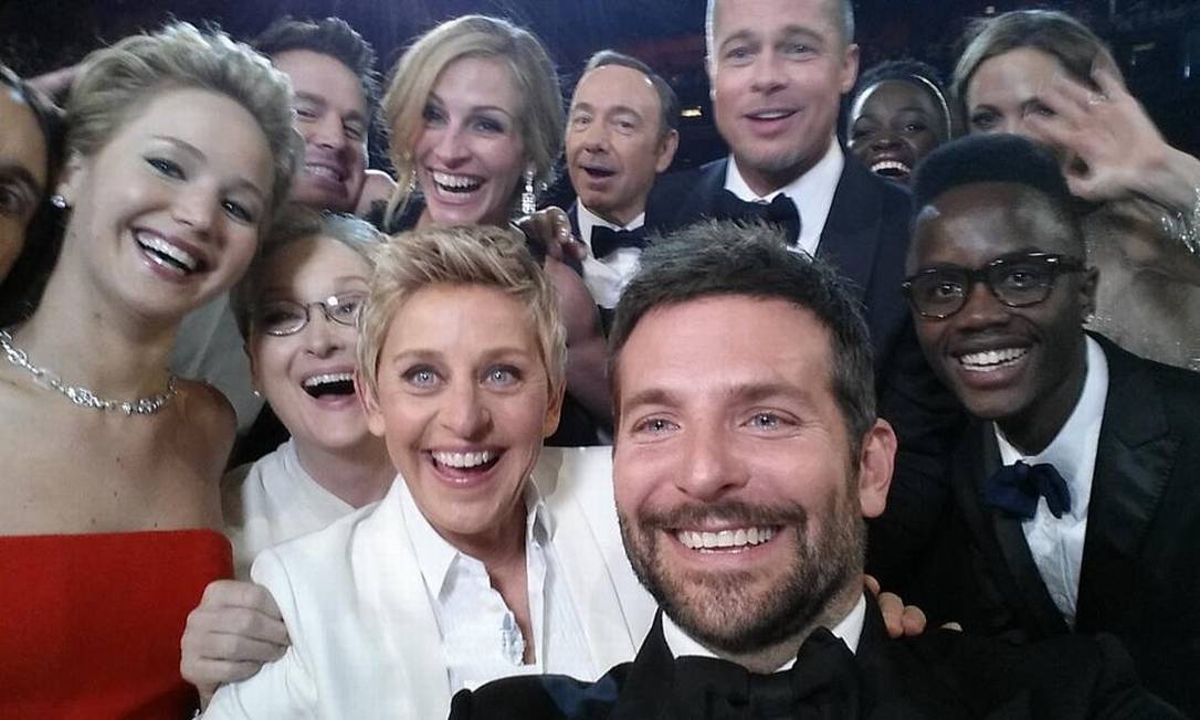 Selfie que reuniu elenco estelar marcou edição de 2014 do Oscar. Foto: Reprodução