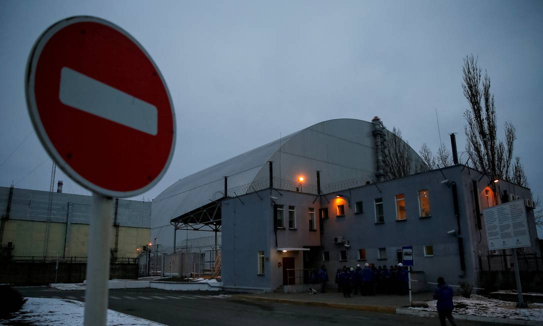 Área de acesso proibido ao redor do reator de Chernobyl que explodiu em 1986: alto nível de radiação Foto: GLEB GARANICH / REUTERS/22-11-2018