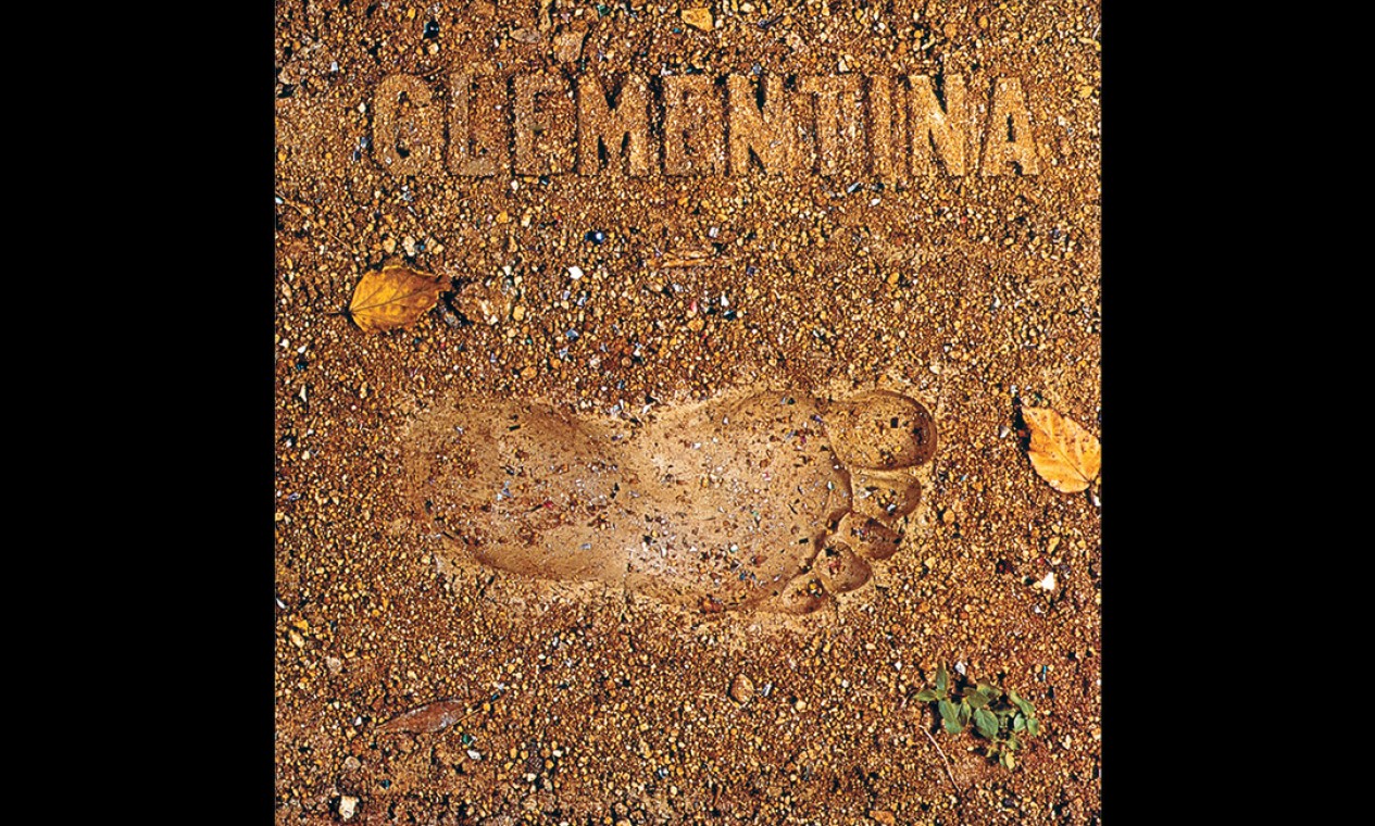 "Clementina E Convidados", álbum de Clementina de Jesus Foto: Reprodução