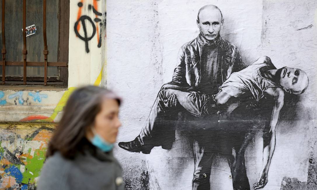 Arte de rua em Sofia, na Bulgária: crítica ao presidente russo, Vladimir Putin Foto: SPASIYANA SERGIEVA / REUTERS/28-03-2022
