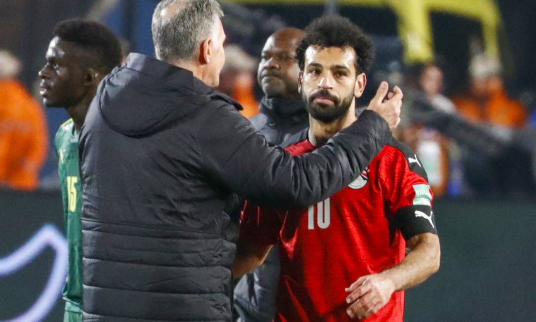 Salah perdeu pênalti e foi eliminado para Senegal Foto: KHALED DESOUKI / AFP