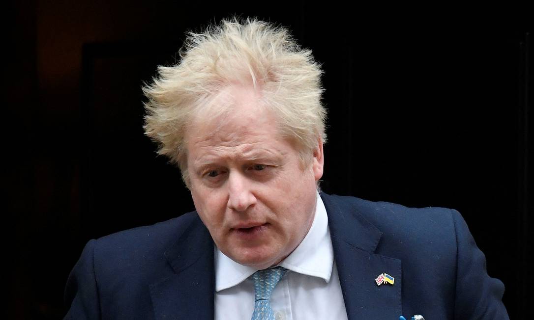 O primeiro-ministro britânico, Boris Johnson: o pior da crise interna já passou Foto: TOBY MELVILLE / REUTERS