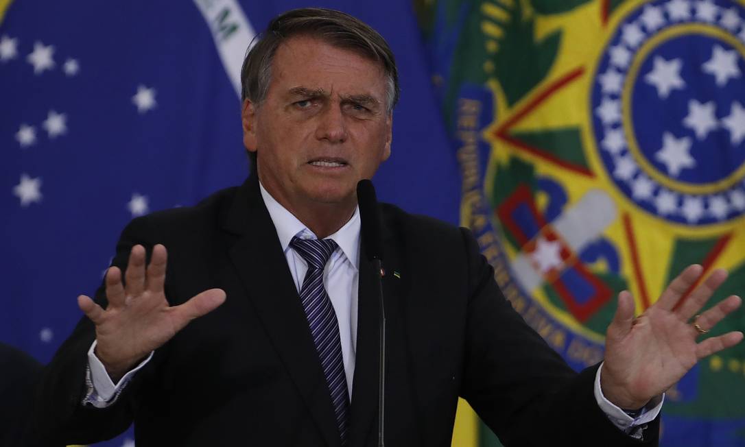 Bolsonaro participa de cerimônia de troca de ministros no Palácio do Planalto. Foto: CRISTIANO MARIZ / Agência O Globo