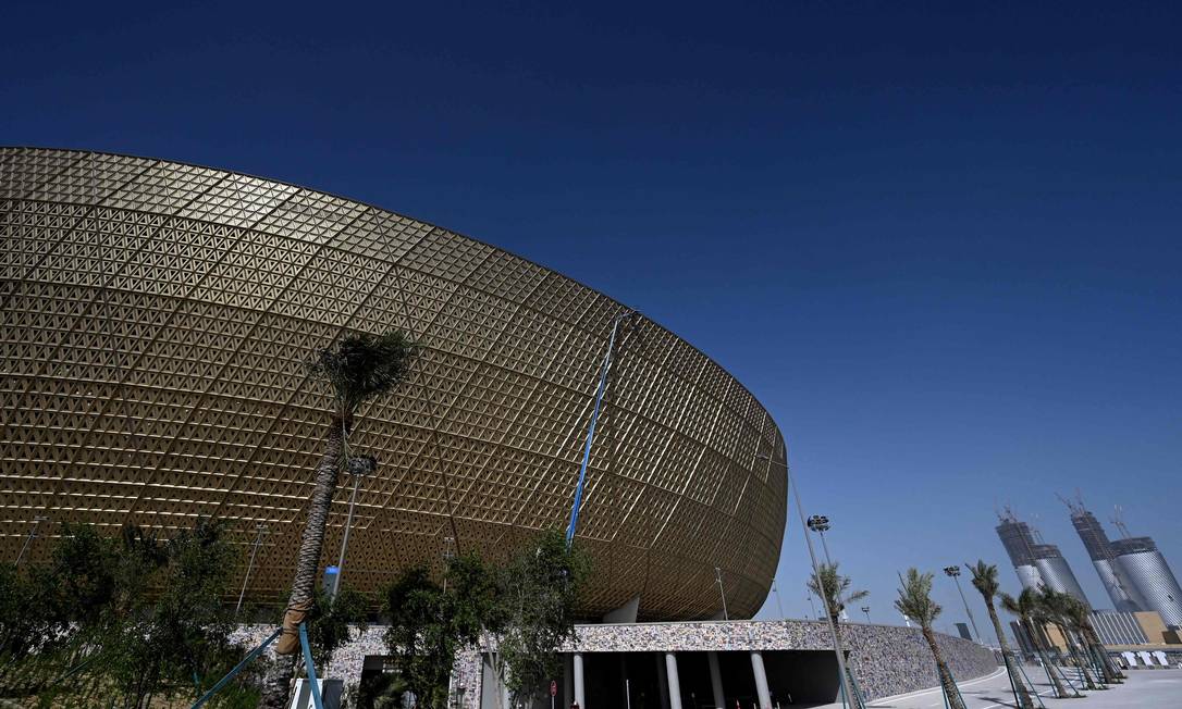 Fachada dourada marca estádio da final da Copa do Mundo do Catar - Casa e  Jardim