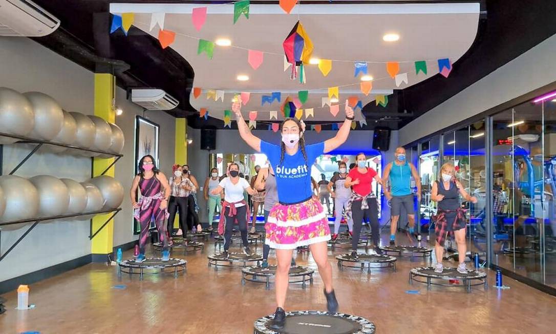 Nas aulas de fit dance, academia Bluefit usa músicas de São João Foto: Divulgação