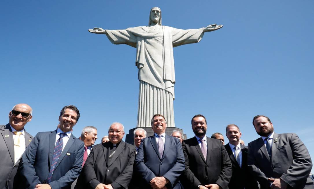 Acordo entre ICMBio e Arquidiocese do Rio foi firmado por termo assinado por Jair Bolsonaro, que esteve no Cristo Redentor ao lado do governador Cláudio Castro e do cardeal Orani João Tempesta Foto: Alan Santos/PR