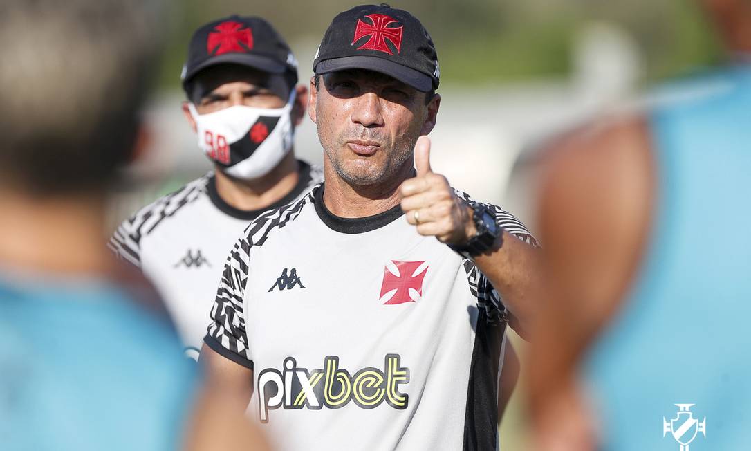 No Vasco, Zé Ricardo Comemora Pacote De Reforços Antes Da Série B ...