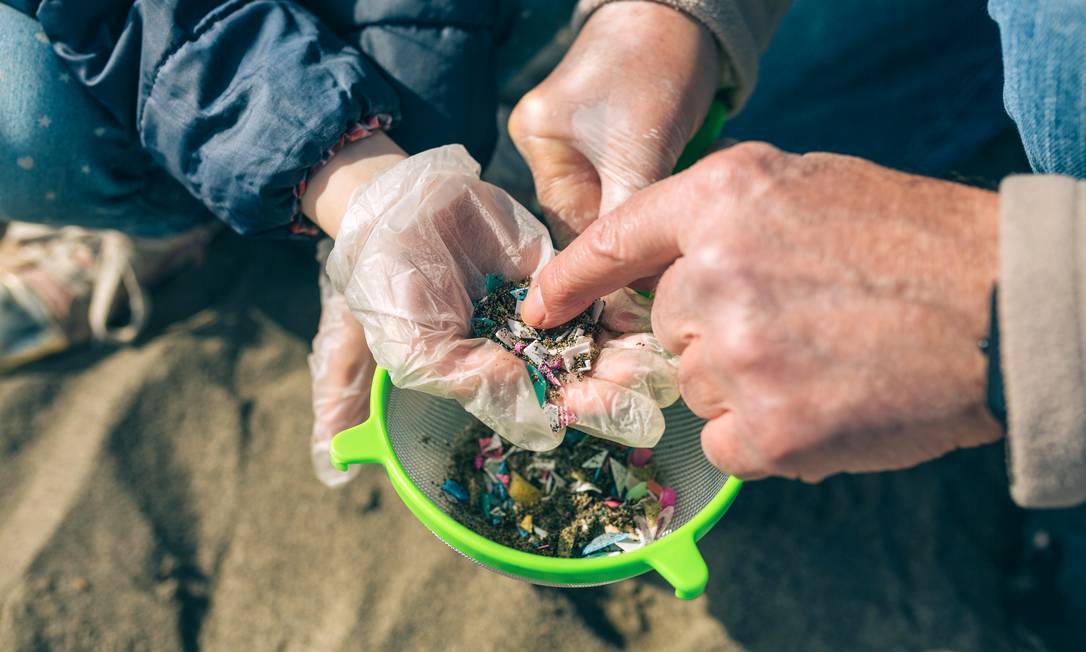 Cientistas disseram que poluição por microplásticos já é "onipresente" Foto: David Pereiras/Getty Images/EyeEm