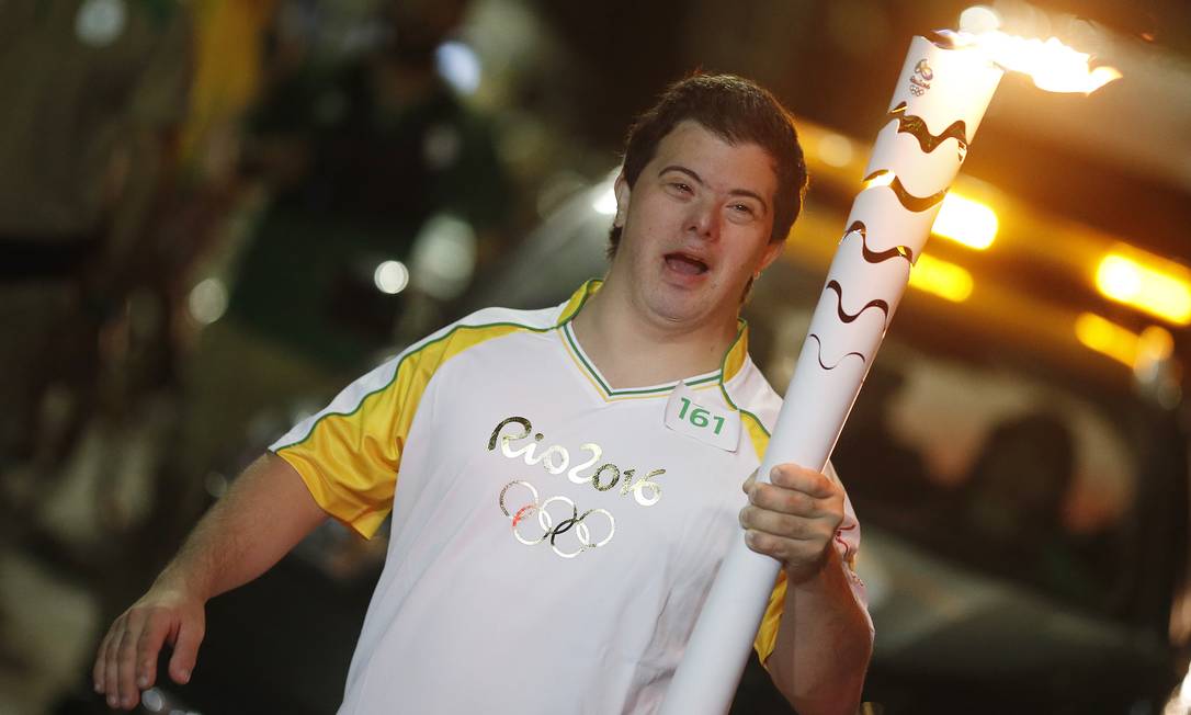 Na Rio 2016, Breno Viola foi um dos condutores da Tocha Olímpica Foto: Divulgação/Rio 2016/Marcos de Paula