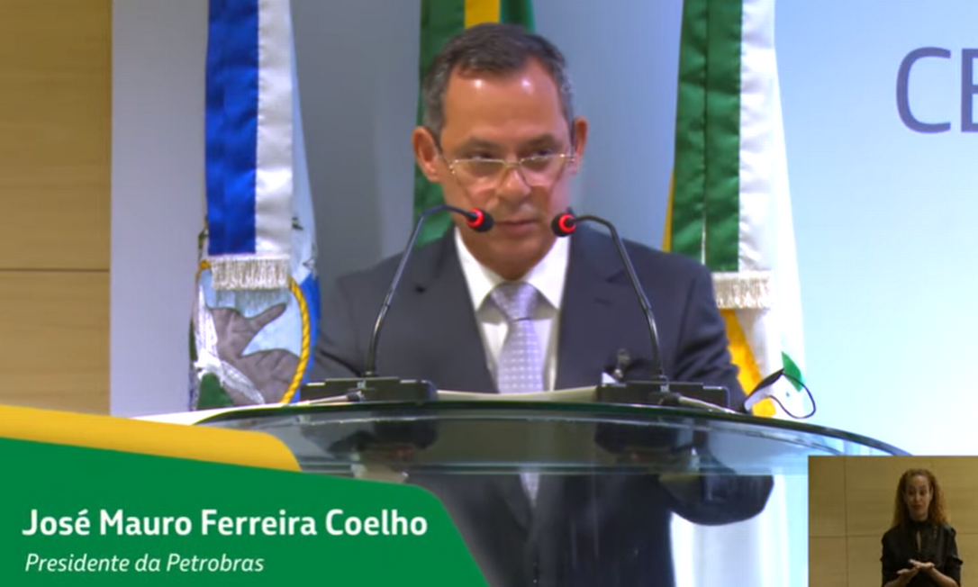 Novo presidente da Petrobras, em cerimônia de posse Foto: Reprodução