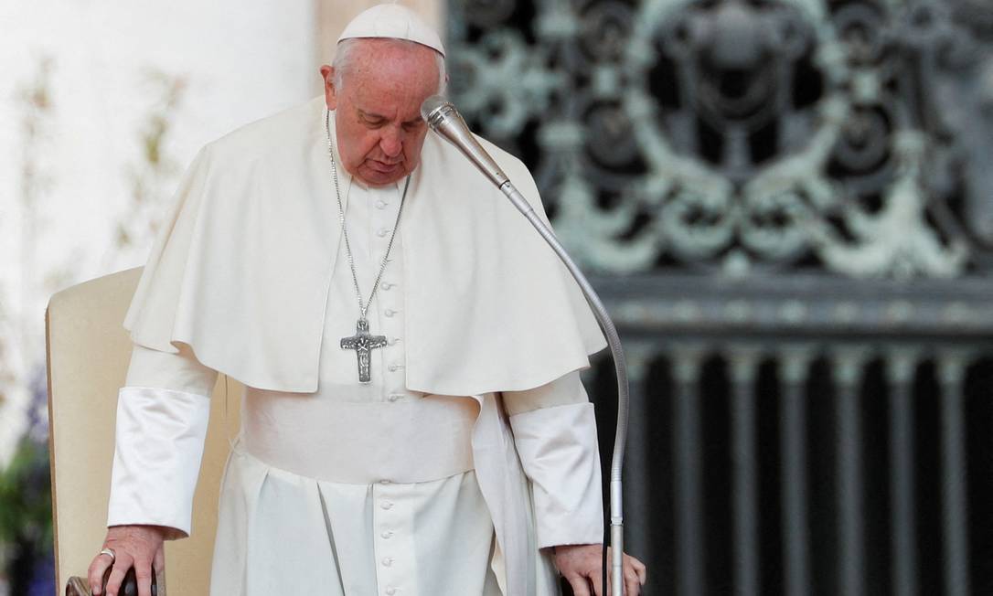 Papa Francisco está com problemas no joelho Foto: REMO CASILLI / REUTERS