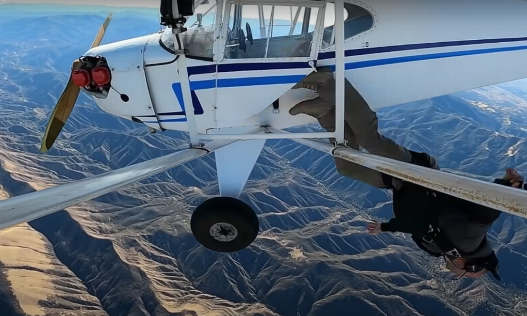 Queda de avião teria sido provocada por youtuber para gravar vídeo Foto: Reprodução Youtube