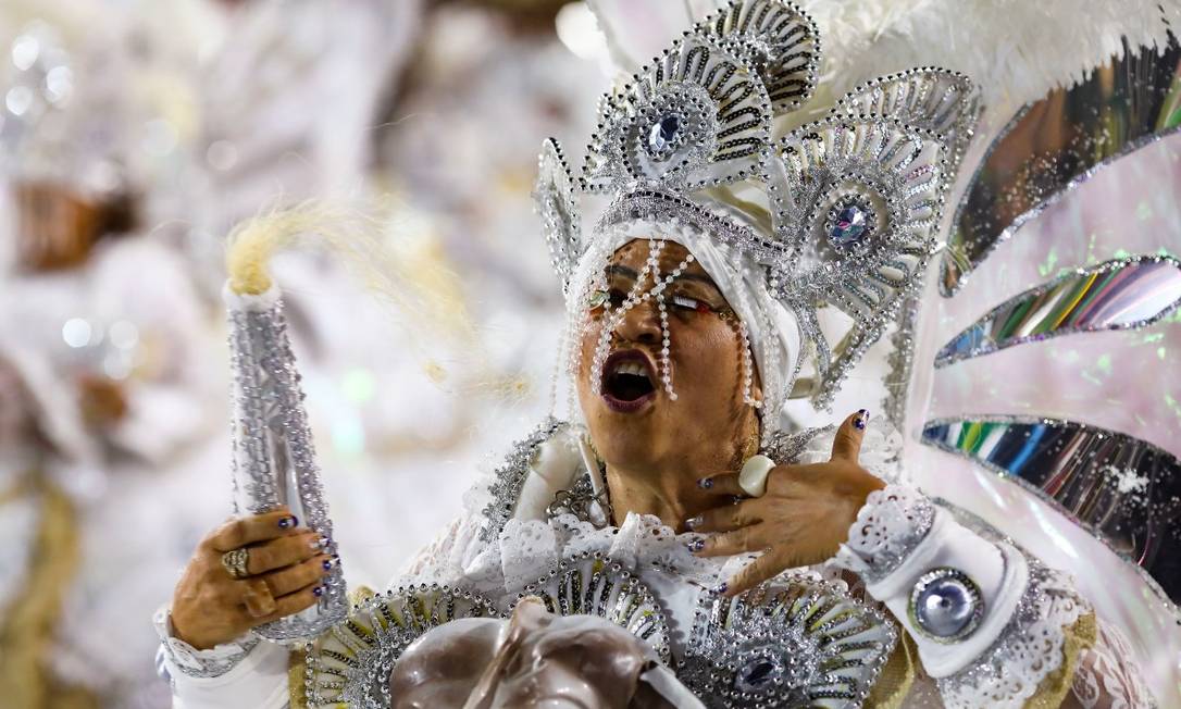 Carnavalesco do Salgueiro celebra Estandarte de Ouro apesar de falta de  verba: 'Ano difícil' - Jornal O Globo