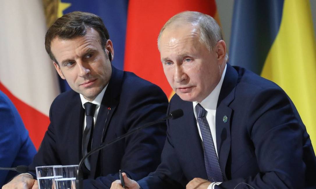 Emmanuel Macron e Vladimir Putin em dezembro de 2019 Foto: LUDOVIC MARIN / AFP