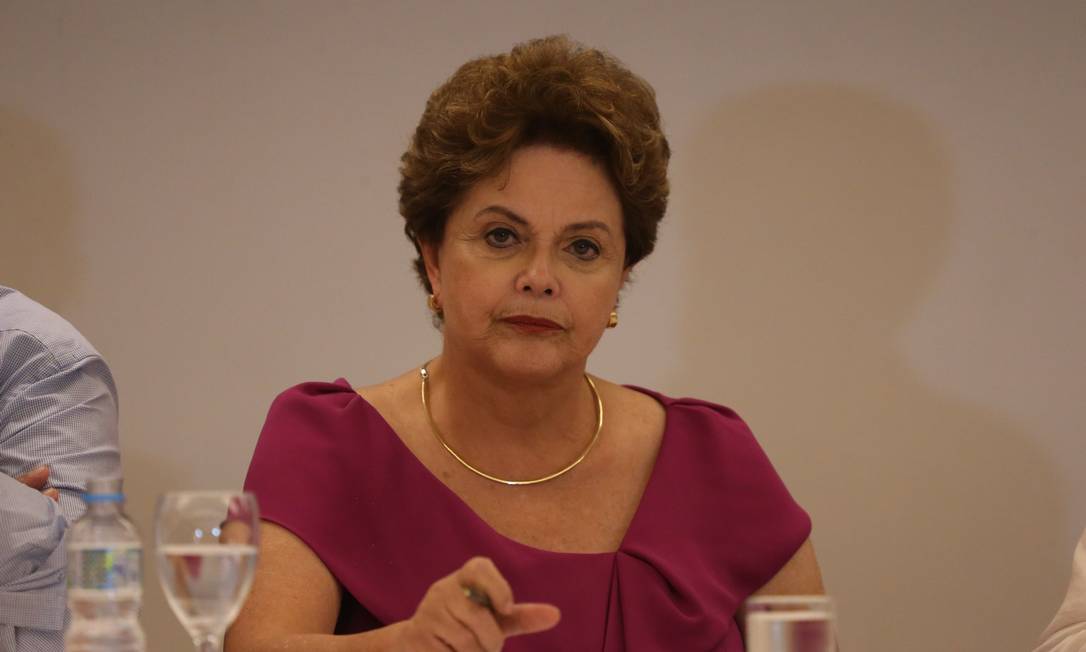 A ex-presidente Dilma Rousseff durante entrevista, no Rio de Janeiro Foto: Pedro Teixeira/Agência O Globo/26-03-2018
