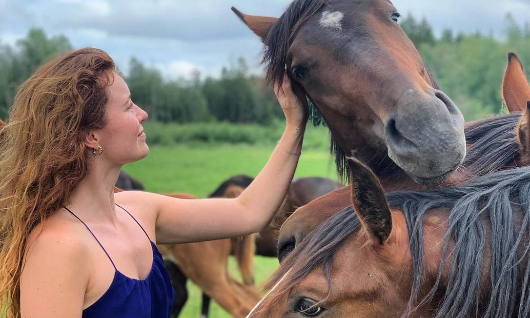 Alexandra é amazona e tricampeã júnior na equitação de adestramento Foto: Reprodução Instagram