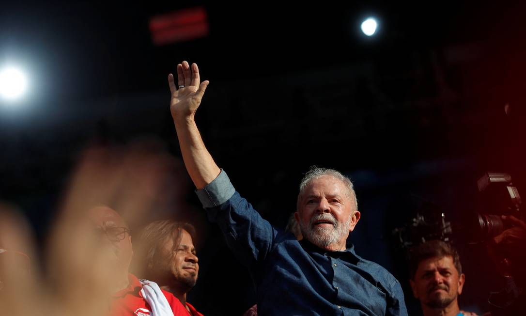 Lula discursou em ato do dia do trabalhador em São Paulo Foto: AMANDA PEROBELLI / REUTERS