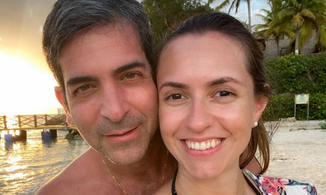 Claudia Aguilera e Marcelo Pecci durante lua de mel, dias antes do promotor ser assassinado Foto: Reprodução/Instagram