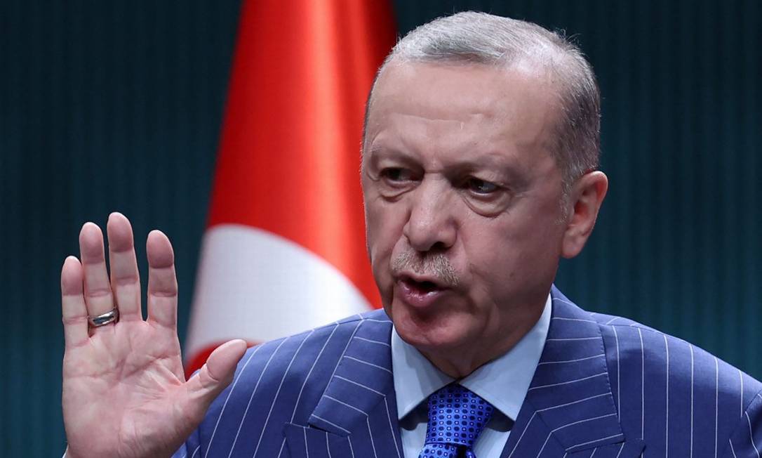 O presidente da Turquia, Tayyip Erdogan, no Palácio Presidencial em Ancara Foto: ADEM ALTAN / AFP