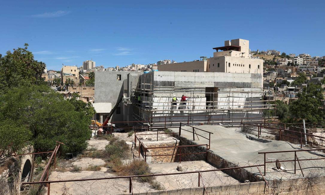 Novas construções em um assentamento israelense em Hebron, na Cisjordânia ocupada Foto: Hazem Bader / AFP / 8-5-2022