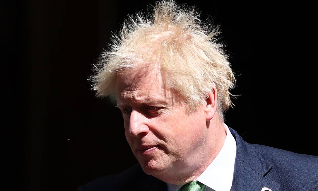 Boris Johnson foi um dos alvos das investigações da "Partygate" Foto: ADRIAN DENNIS / AFP