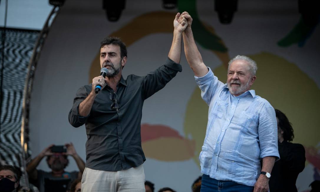 Freixo e Lula em ato político em Niterói (RJ) Foto: Brenno Carvalho / Agência O Globo