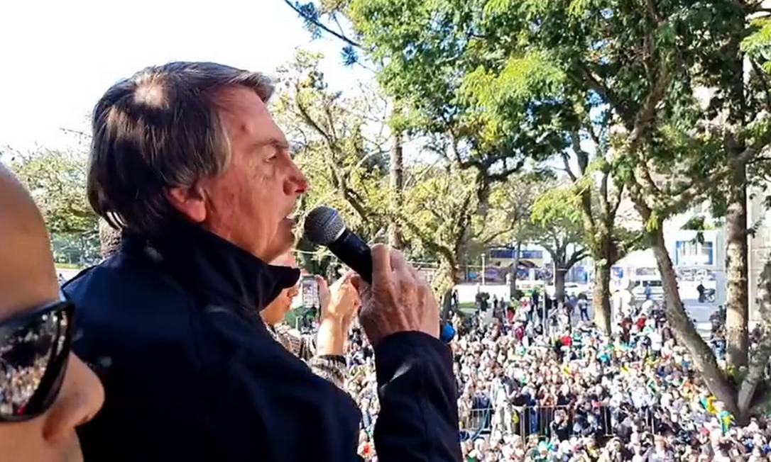 Presidente Jair Bolsonaro discursa na Marcha para Jesus, em Curitiba Foto: Reprodução