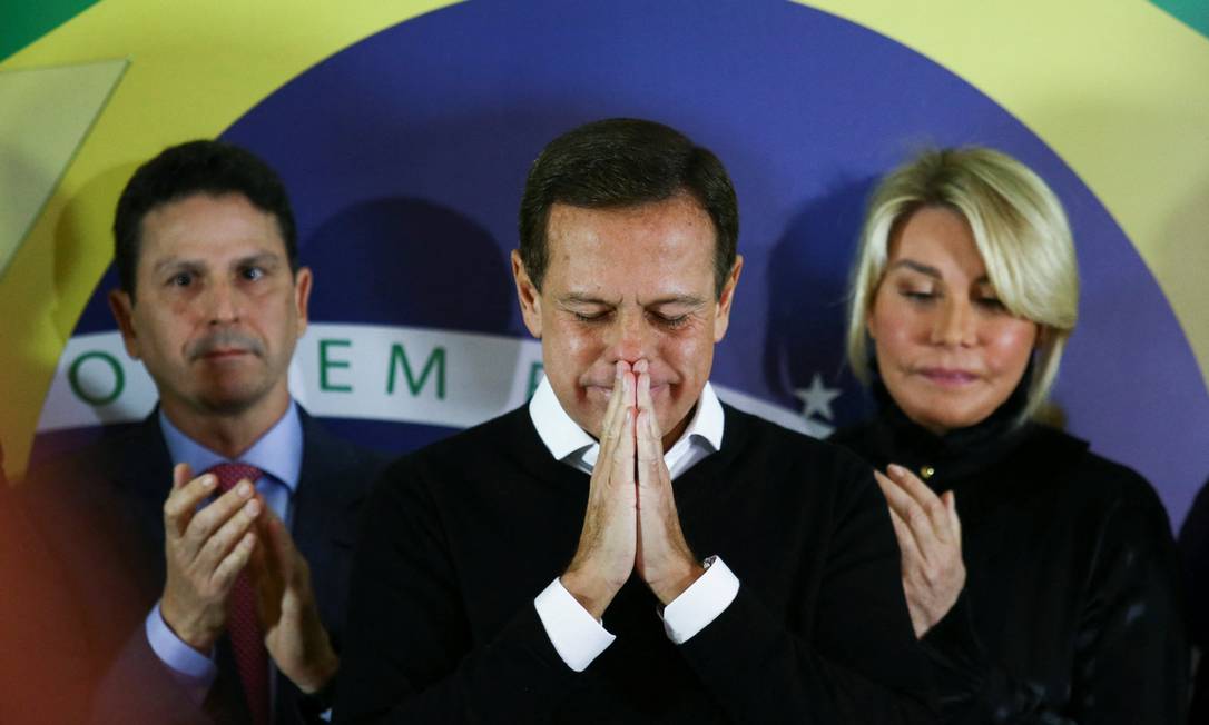 O ex-governador de São Paulo, João Doria, ao anunciar a desistência da sua pré-candidatura à Presidência Foto: CARLA CARNIEL / REUTERS