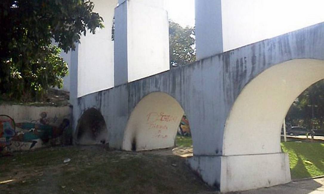 Eu-repórter: Arcos da Lapa sofrem depredação de vândalos. Foto do leitor Luiz Fernando Castro